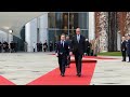 Militärische Ehren - Schwedens Ministerpräsident Ulf Kristersson