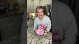Beach towel bunny. Step by step guide on StephRealLife.com #easterbasket #towelbunny