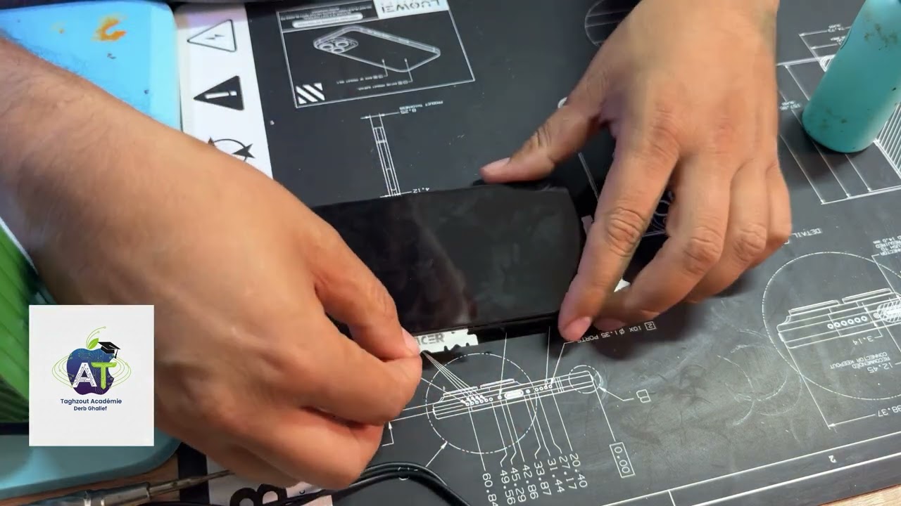 آيفون 15 برو: طريقة فك الهاتف بأمان مع ترقية الذاكرة (128GB إلى 512GB) (الجزء الأول)