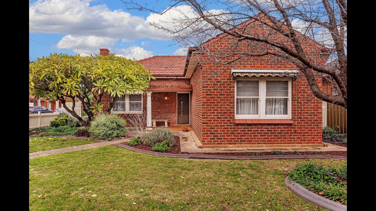 33 Glenhuntley Street, Woodville South YouTube