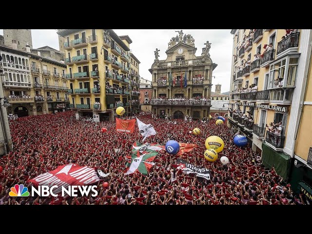 Bull-running San Fermin festival gets underway in Pamplona class=