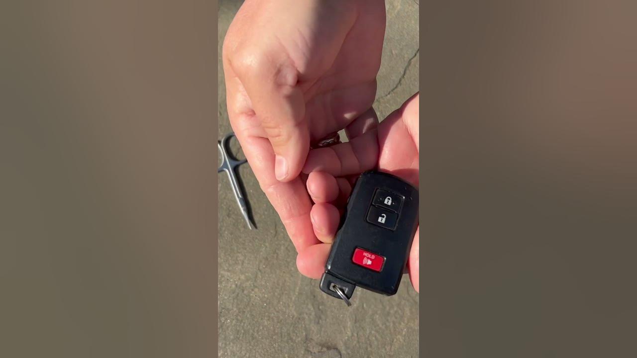 Battery Key Replacement Toyota - YouTube