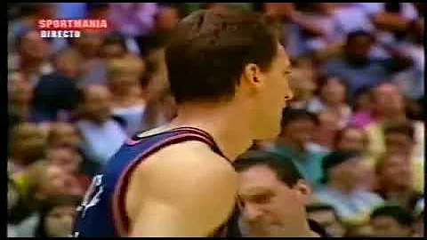 Shaquille O'Neal Dunk