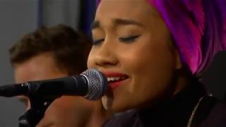 Nirvana "Come as You Are" cover by Yuna Zarai (LIVE)