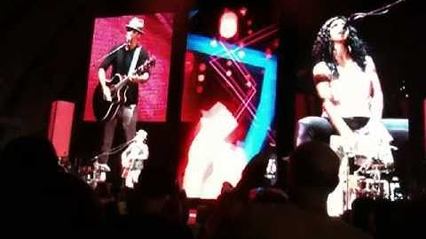 Jason Mraz & Mona Tavakoli - You Fckin Did It - Hollywood Bowl