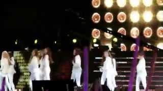140322 Intro + Genie - Girls' Generation (SNSD) @ HEC Concert in Vietnam