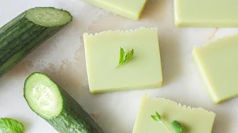 Cucumber & mint soap 🥒 A refreshing & cooling homemade recipe