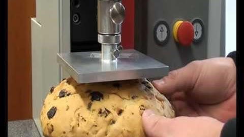 Testing of Christmas Cookies - Prüfungen an Weihnachtsgebäck