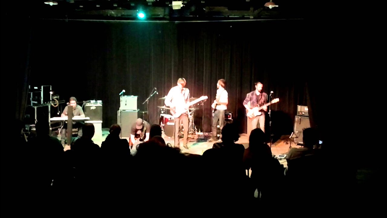 ruído/mm - Inconstantina @ Teatro Cleon Jacques