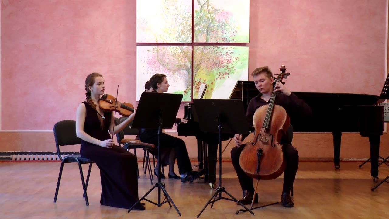 С.Людкевич Тріо для скрипки, віолончелі та фортепіано fis-moll, ІІ ч.