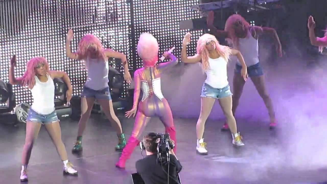 Nicki Minaj Performs 