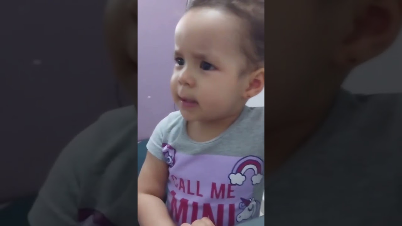 Maria Alice encanta a internet com sua fofura e sinceridade