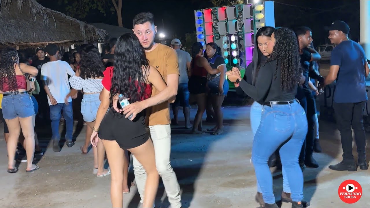 Resumo de uma lapada de forró com a banda JSHOW