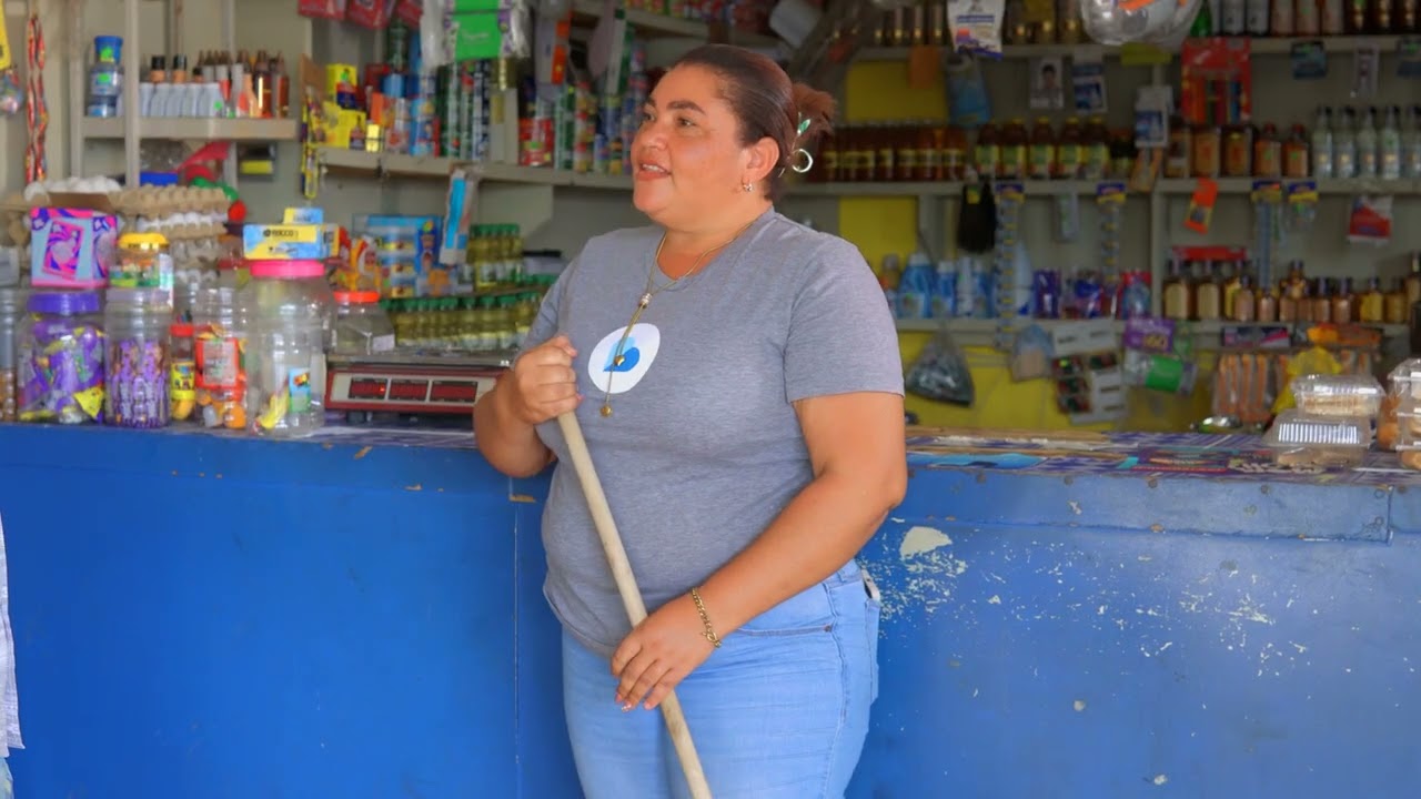 UN COLMADO QUE NO TE VENDIA SINO HACIAS UNA COMPRA GRANDE