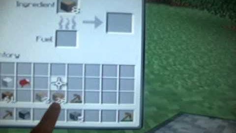 MINECRAFT XBOX 360:HOW TO MAKE CHARCOAL USING WOOD!