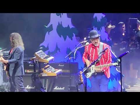 Closer to the Heart - Primus, Geddy Lee, Alex Lifeson, and Matt Stone - South Park 25th Anniversary