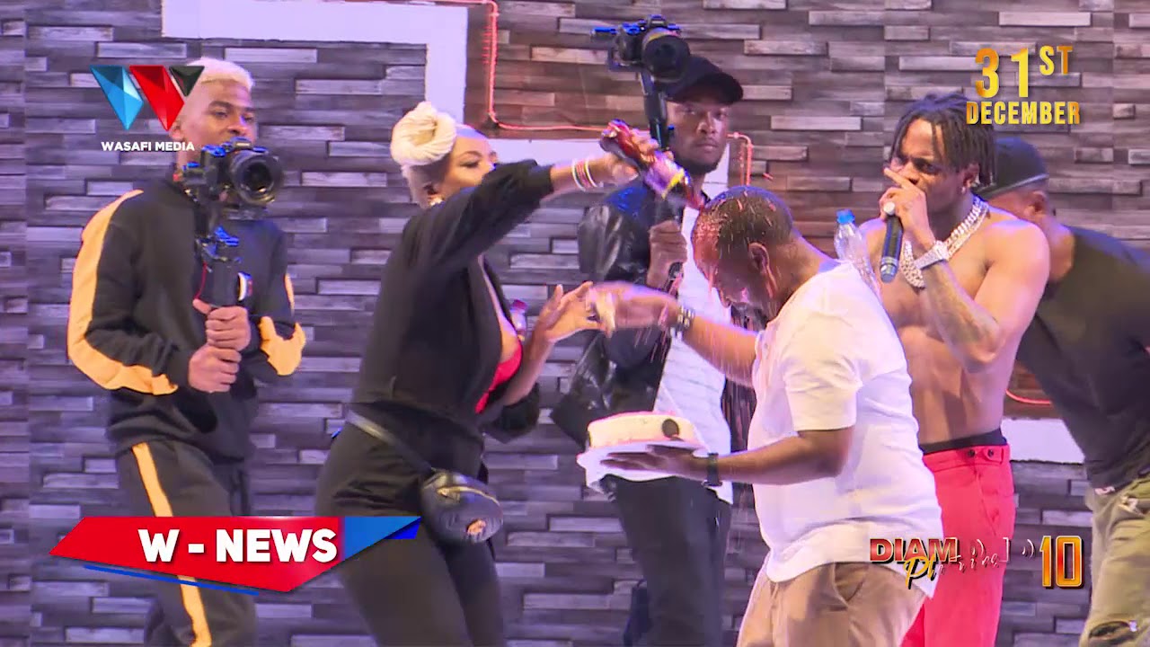 SHUHUDIA JINSI BABUTALE ALIVYO MWAGIWA MAJI NA KUPAKWA KEKI NA MASTAR/DIAMOND AMFANYA VIBAYA