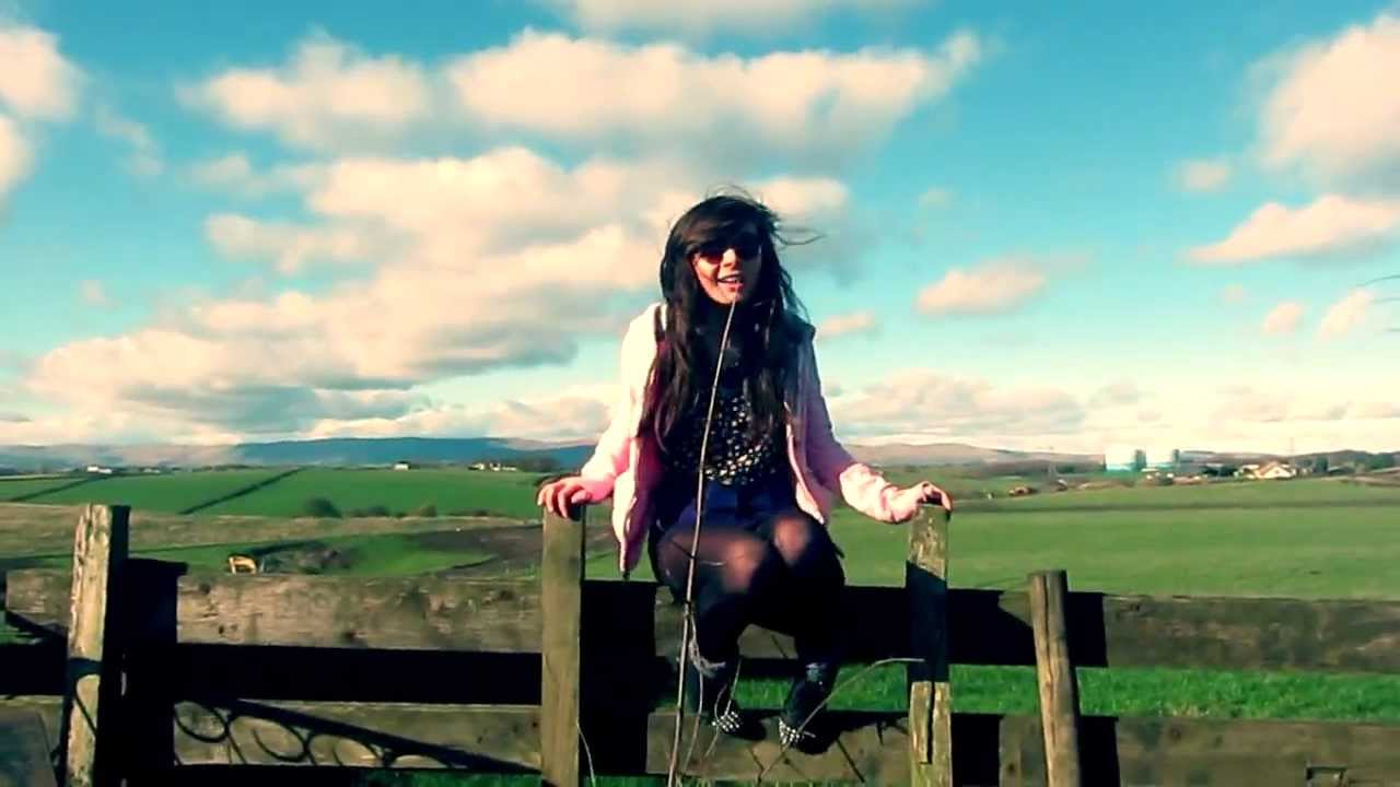 Toothpaste kissesthe maccabees YouTube