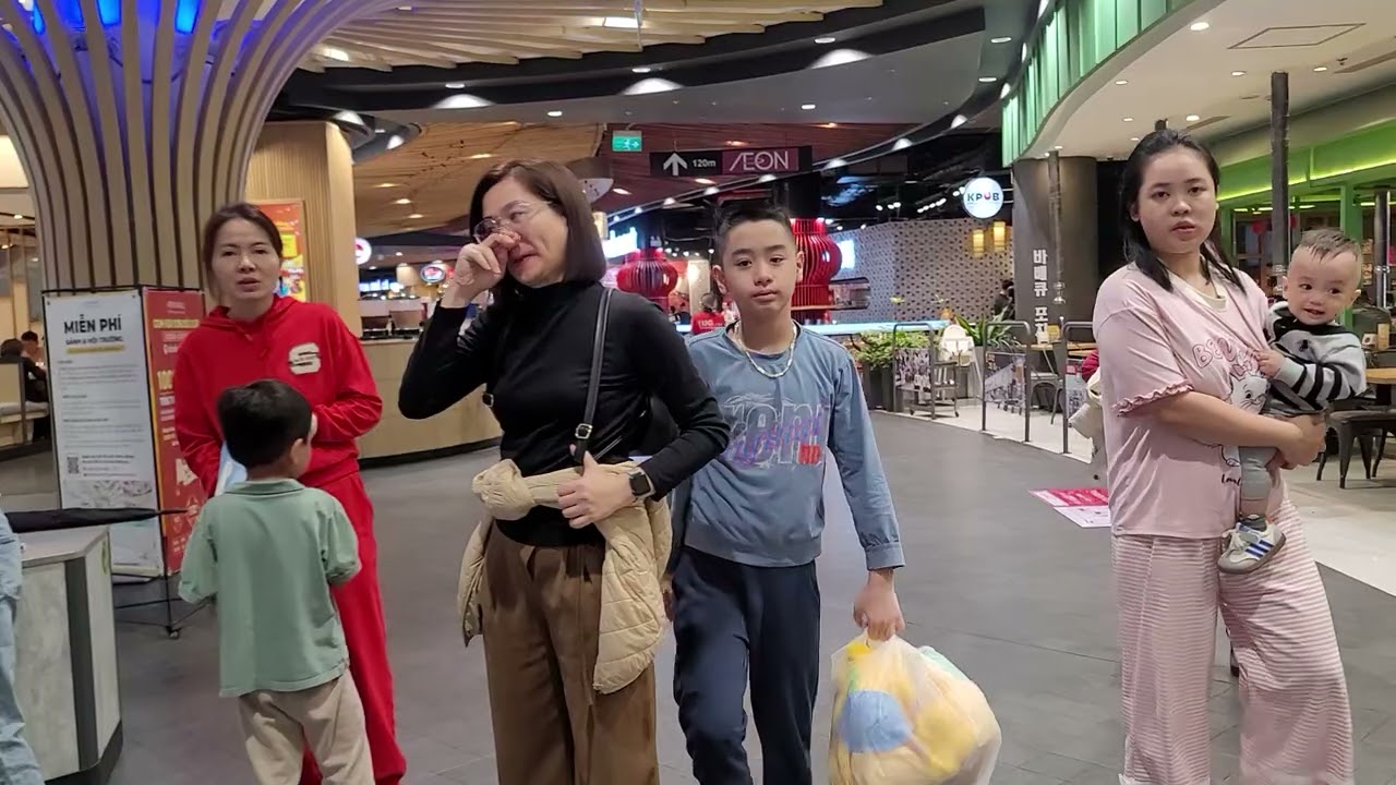 Aeon lê chân hp ngày cận tết 2026