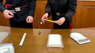 In Cantina Cocaina Per 1000 Dosi, Preso Pusher Nel Napoletano