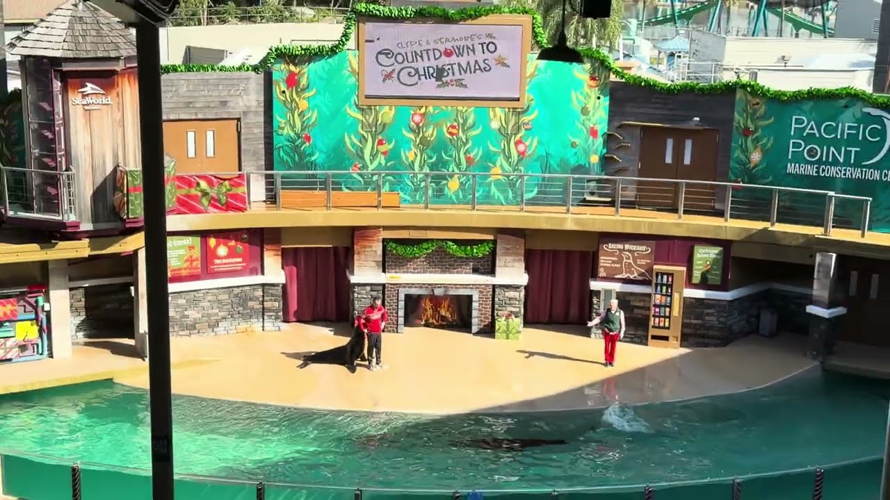 ShowAlong Videos - Clyde and Seamore’s Countdown to Christmas Show at SeaWorld Orlando