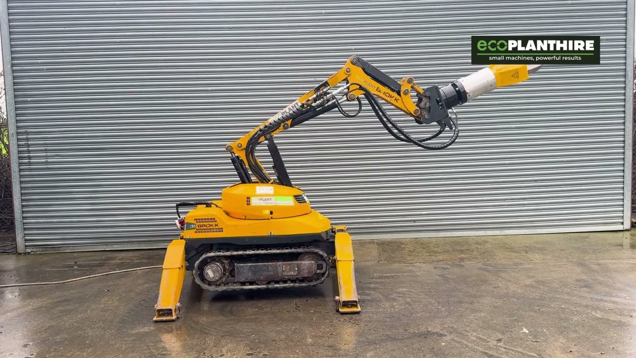 Remote Demolition Machine Equipped with Steel Shears Attachment (Compatible with 1.1 & 1.6 Ton)