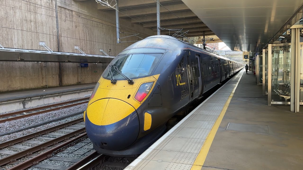RIDING A HIGH SPEED TRAIN WITHIN LONDON! Class 395 from Stratford International to St. Pancras Intl.