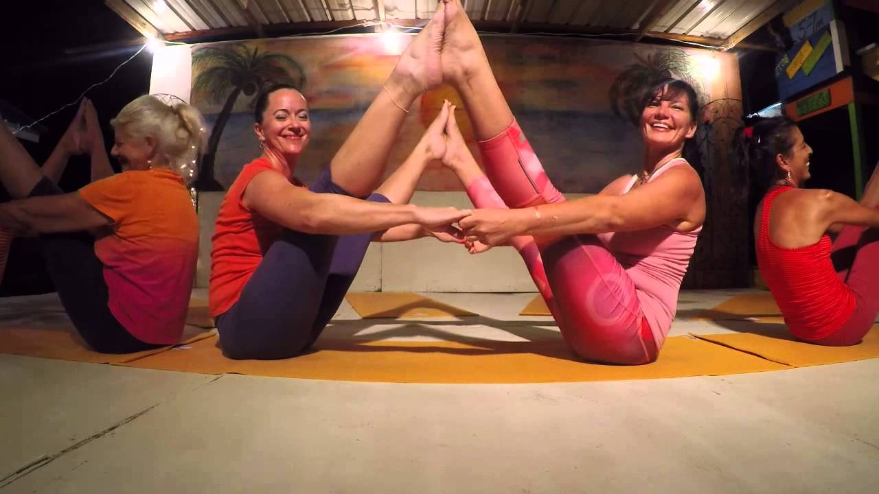 Placencia Rotary Ladies Gala 2015 - Crimson Sunset - Yoga Demo by BB Yoga Flow - time lapse