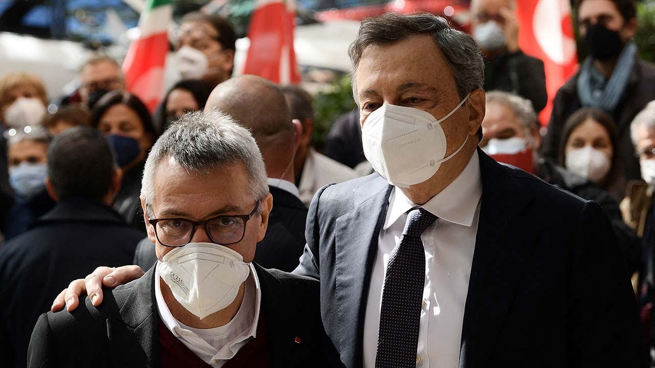 Roma, Draghi visita la sede della Cgil, Landini: 