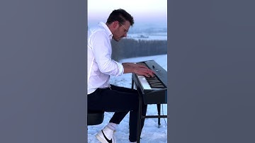 Thumbnail of Drei Haselnüsse für Aschenbrödel im Schnee 😍🌰