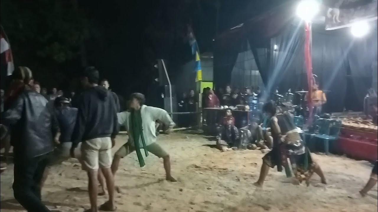 Watch WOW!!😱KESURUPAN CAKIL BALADEWA || MANUNGGAL KARSO BUDOYO on YouTube Watch WOW!!😱KESURUPAN CAKIL BALADEWA || MANUNGGAL KARSO BUDOYO on YouTube
