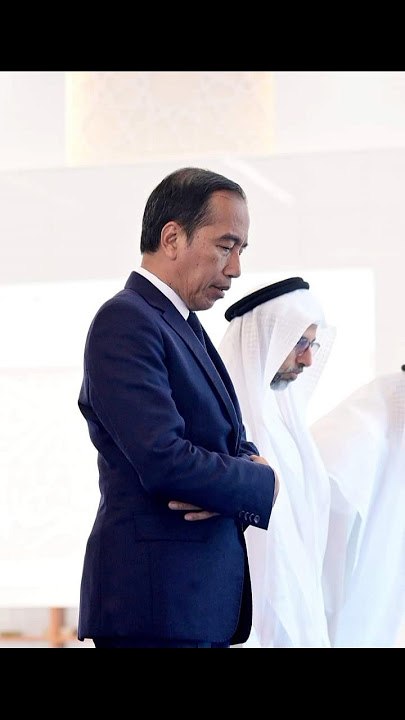 Presiden Jokowi Jadi Imam Sholat Di Masjid Jokowi Abu Dhabi