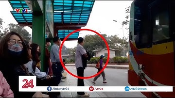 Trộm cắp, móc túi hoành hành tại điểm trung chuyển xe buýt | VTV24