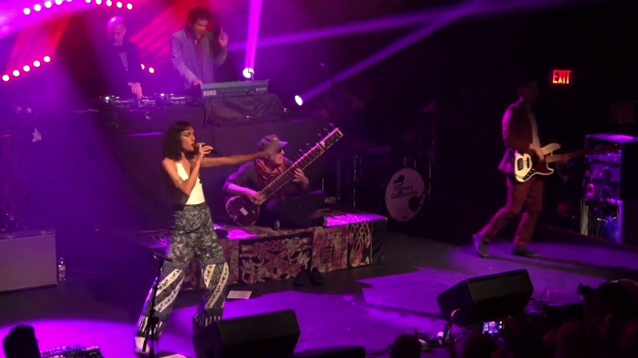 ‪@thieverycorporation‬