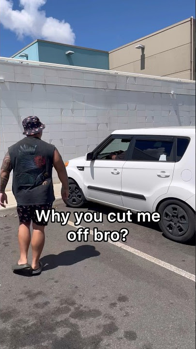 This Is Why You Don’t Confront Cars In Hawai’i 🤣 #filipino #poly #hawaii #comedy