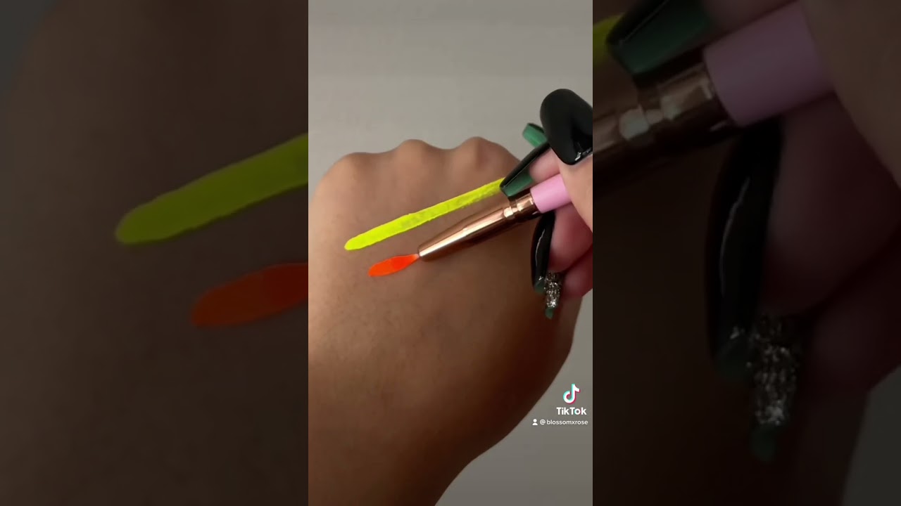 This UV Eyeliner Palette is No Joke! 6 Neon Eyeliners in 1 Palette!! YOU NEED!! 