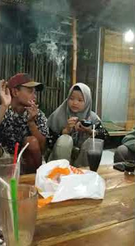 Story WA. Lucu pesulap rokok wkwkw mplokk