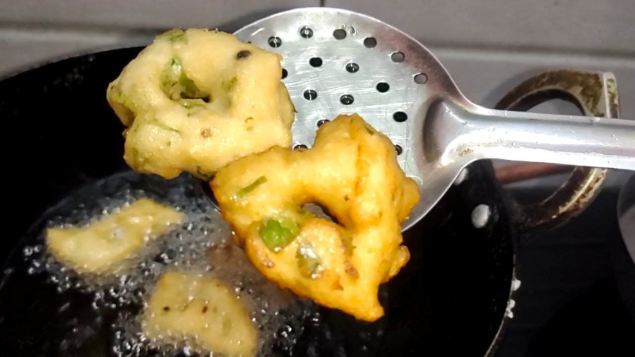 ಗರಂ ಗರಂ ಉದ್ದಿನ ವಡೆ ❤️