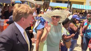 Wa En Máxima Bezoeken Chaos Op Markt Festival Di Pueblo