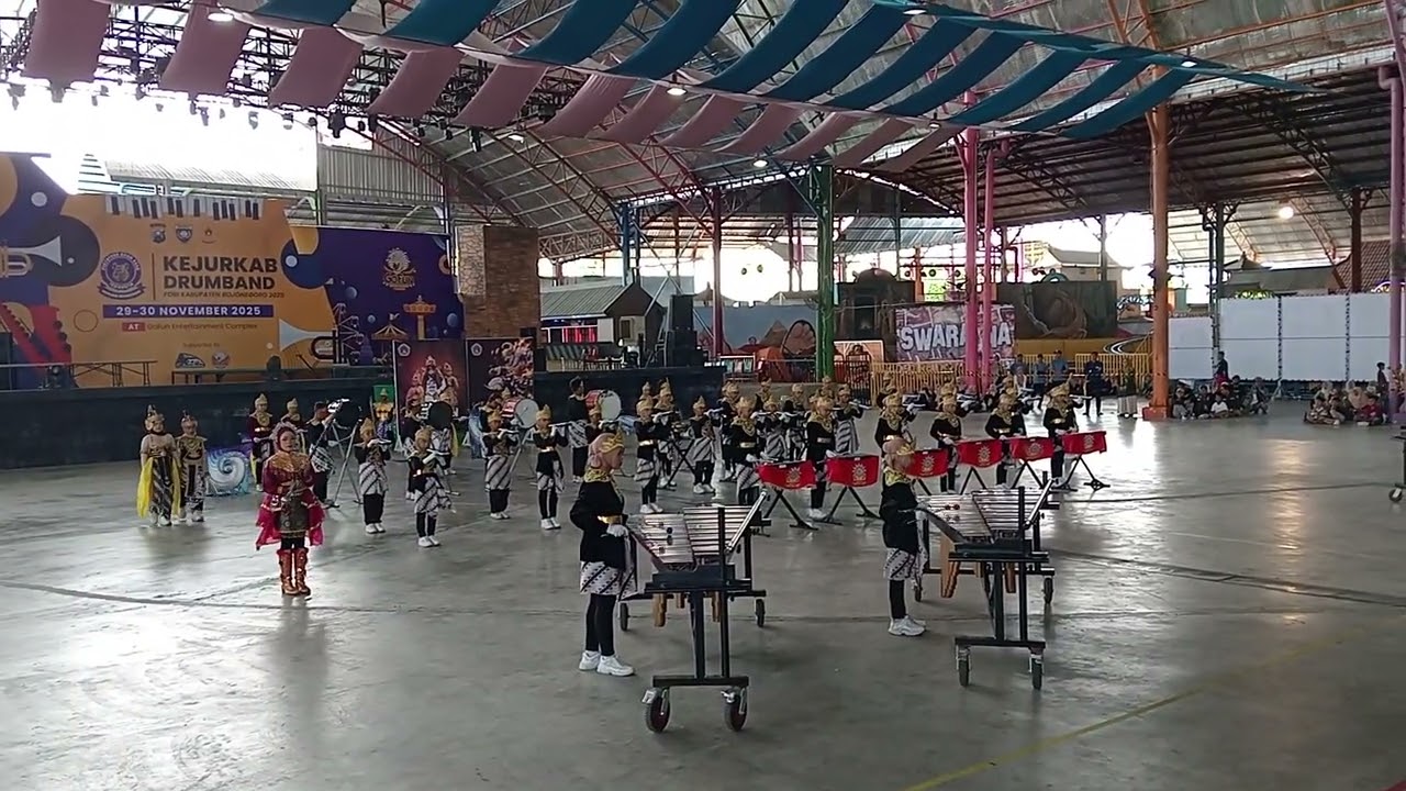 Gema Nada Al-Azhar dalam Kejurkab Drumband Bojonegoro Tahun 2025