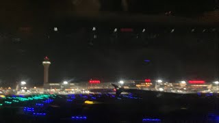 July 2023 takeoff from HANEDA airport at night @ Japan 羽田空港から飛び立つ国内線スターフライヤー