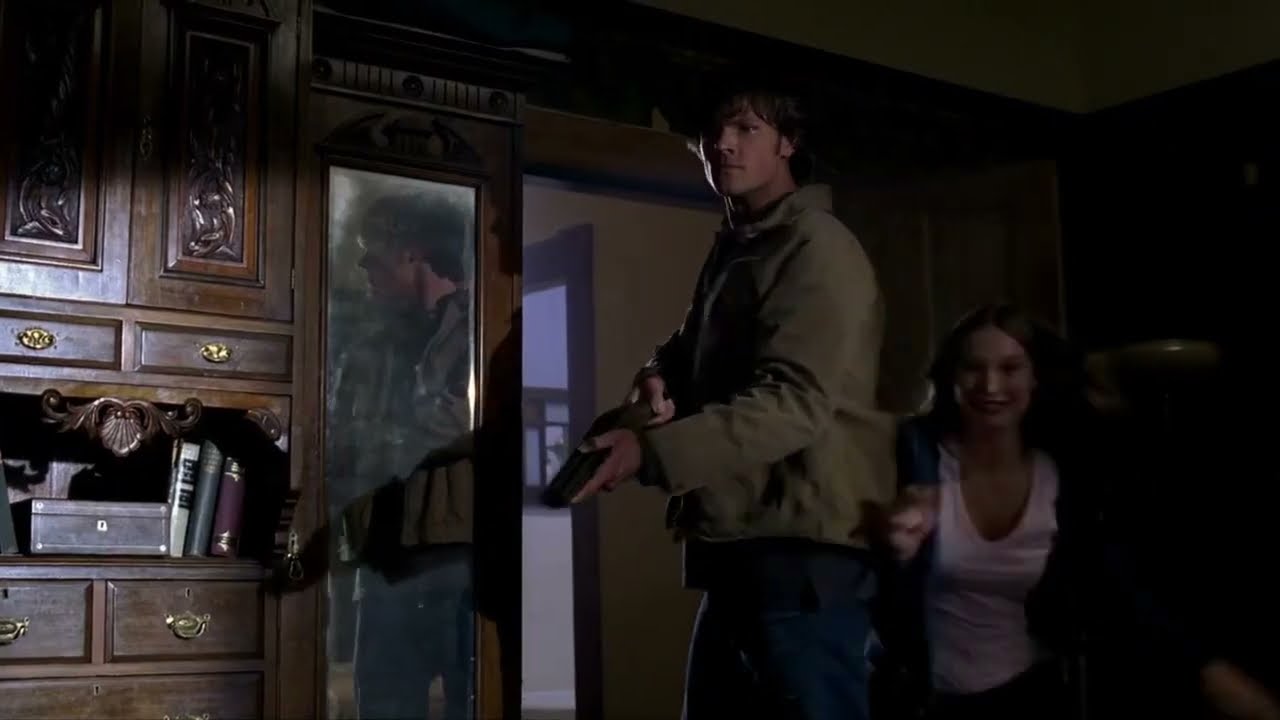 Sam And Lori Kiss, Lori's Dad Gets Attacked - Supernatural 1x07 Scene