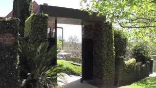 Marshall White: 797 Orrong Road Toorak