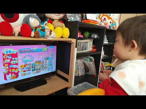 アンパンマンを乳幼児に見せたときのありがちな反応