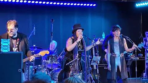 McBroom Sisters cover of Gimme Shelter on Cruise T...