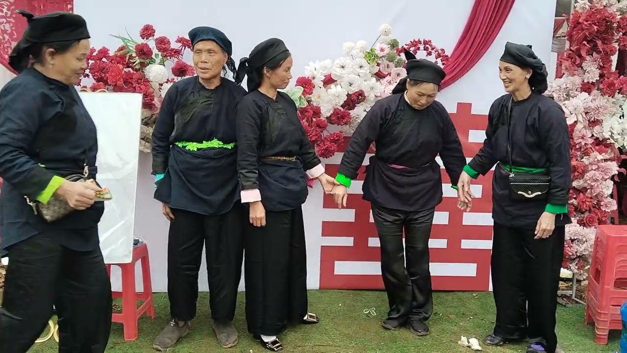 Các bà nùng ở quang vinh trà lĩnh cú nhé cả nhà ơi,