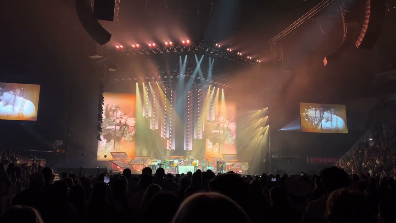 The Lumineers cover "Ghost" by Justin Bieber - Live in Kansas City