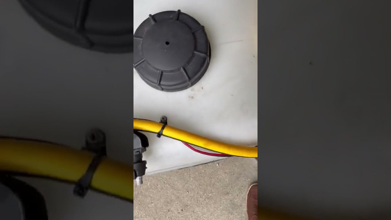 Demo Of The EGO Z6 12 Volt Accessory Outlet Running A Trailer Sprayer