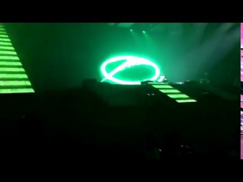 Paul van Dyk Falls Off Stage @ ASOT 750 Utrecht