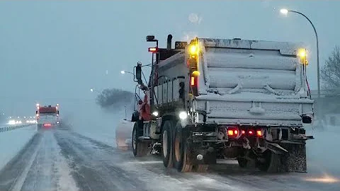 MnDOT SNOW PLOWING TECHNIQUES - Winter Operation Training Series